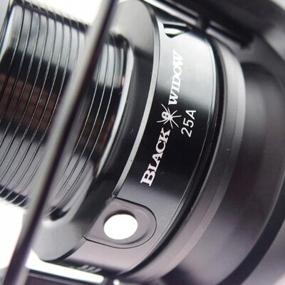 Катушка DAIWA Black Widow 25A Катушка DAIWA Black Widow 25A