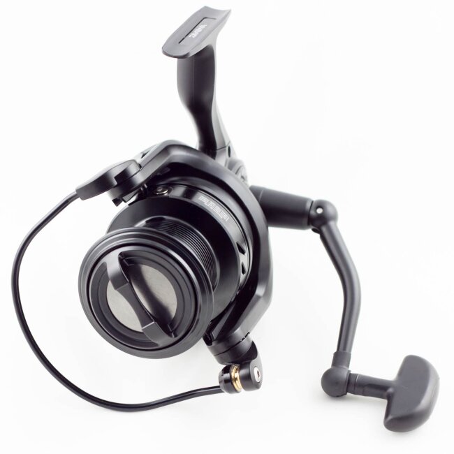 Катушка DAIWA Black Widow 5500A Катушка DAIWA Black Widow 5500A