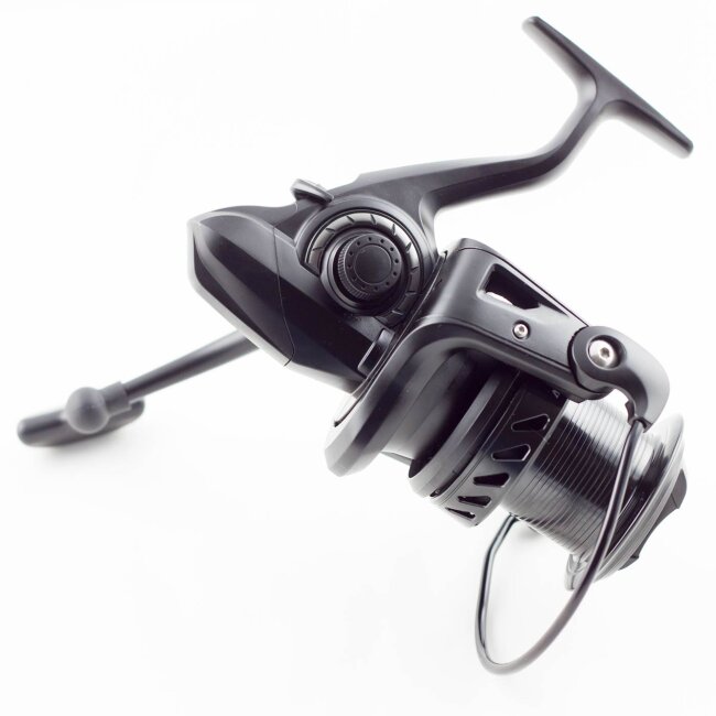 Катушка DAIWA Black Widow 5500A Катушка DAIWA Black Widow 5500A