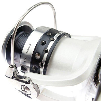 Катушка DAIWA Laguna E 2000B Катушка DAIWA Laguna E 2000B