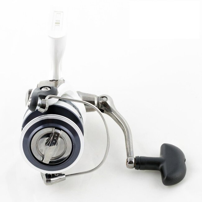 Катушка DAIWA Laguna E 2500A Катушка DAIWA Laguna E 2500A