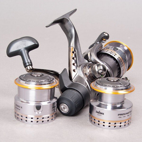 Катушка DAIWA Procaster 1550X