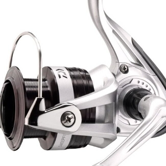 Катушка DAIWA Sweepfire E 3500 C Катушка DAIWA Sweepfire E 3500 C
