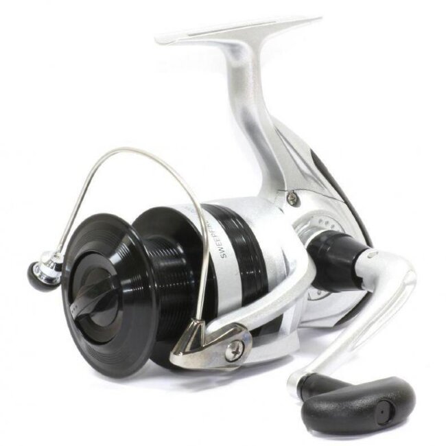 Катушка DAIWA Sweepfire E 3500 C Катушка DAIWA Sweepfire E 3500 C
